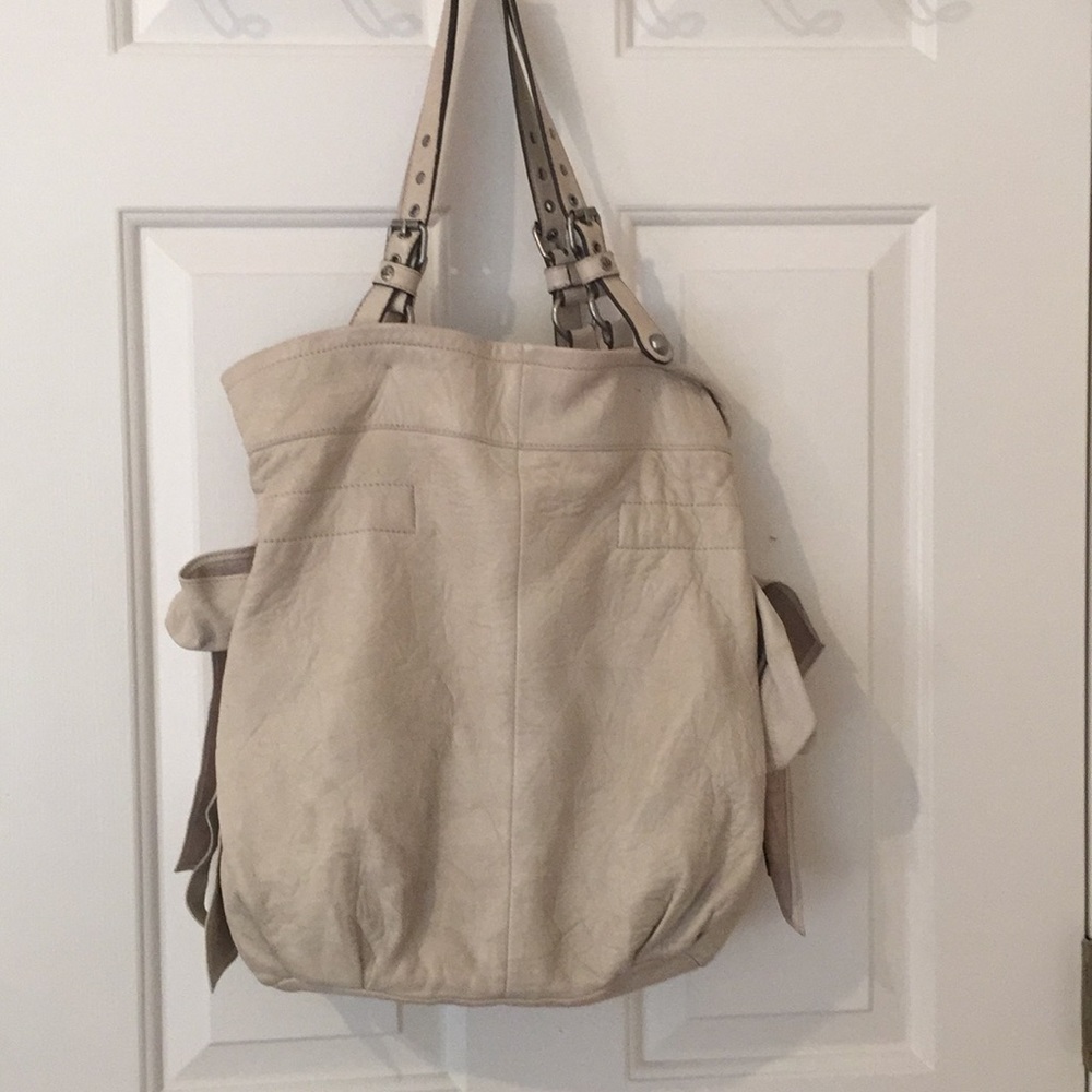 Juicy contours bag